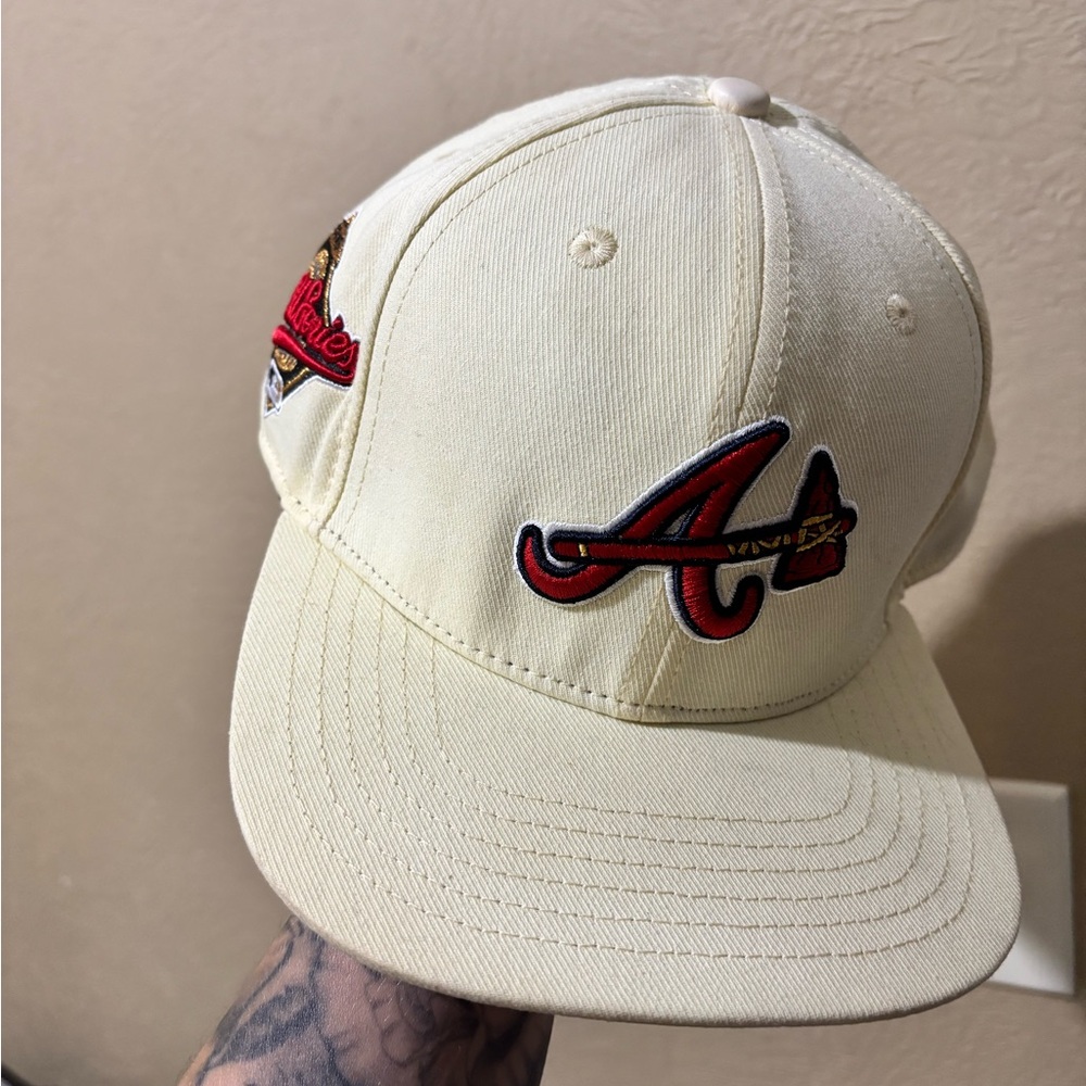 Atlanta Braves Pro Standard World Series Champions Snap Back Hat RARE PINK Bill